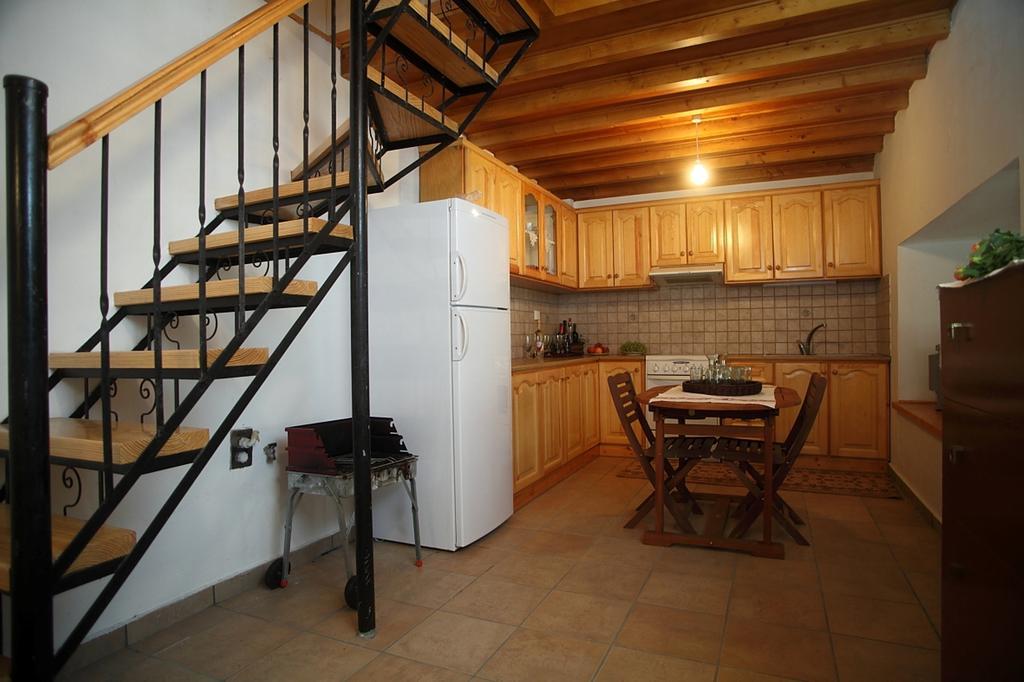 Menelia Cottage Platístoma Zimmer foto