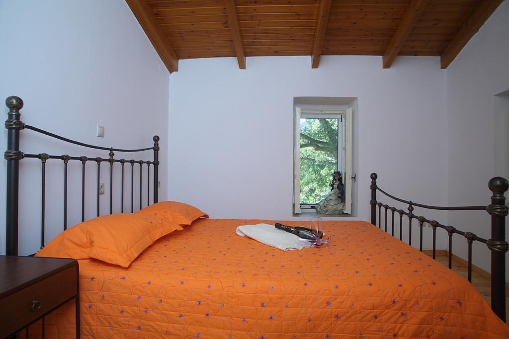 Menelia Cottage Platístoma Zimmer foto