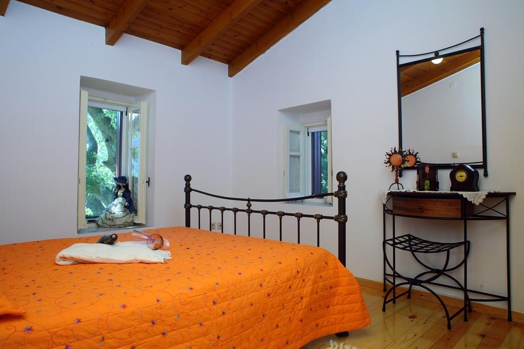 Menelia Cottage Platístoma Zimmer foto